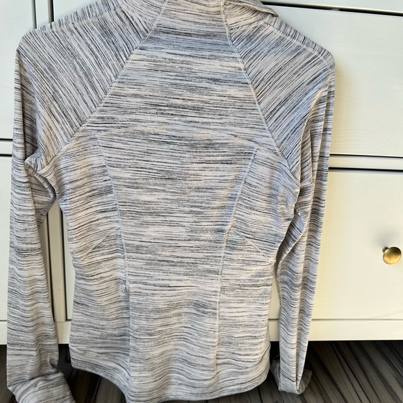 Lululemon pullover - Picture 2 of 3